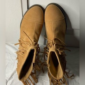 New Kalli Size 11 Tan Fringe Faux Suede Ankle Zipper Boots